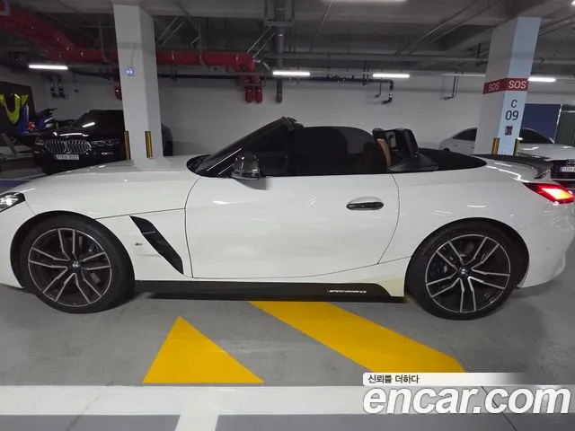 BMW Z4 2020 thumb 3