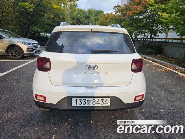 Hyundai Venue 2022 thumb 4