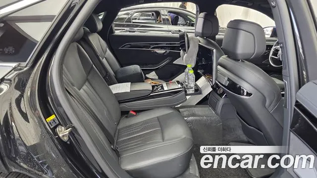 Audi A8 2021 thumb 12