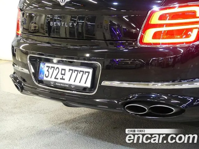 Bentley Flying Spur 2022 thumb 7