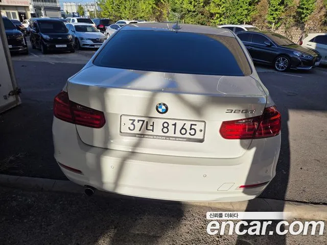 BMW 3-Series 2013 thumb 5