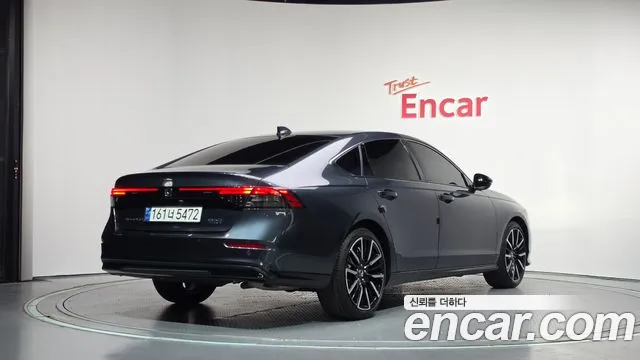 Honda Accord 2023 thumb 2