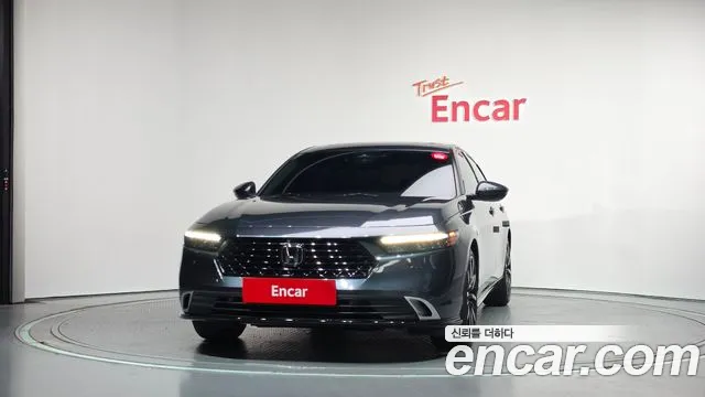 Honda Accord 2023 thumb 3