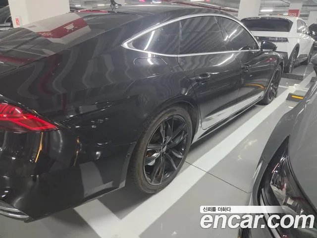 Audi A7 2020 thumb 4