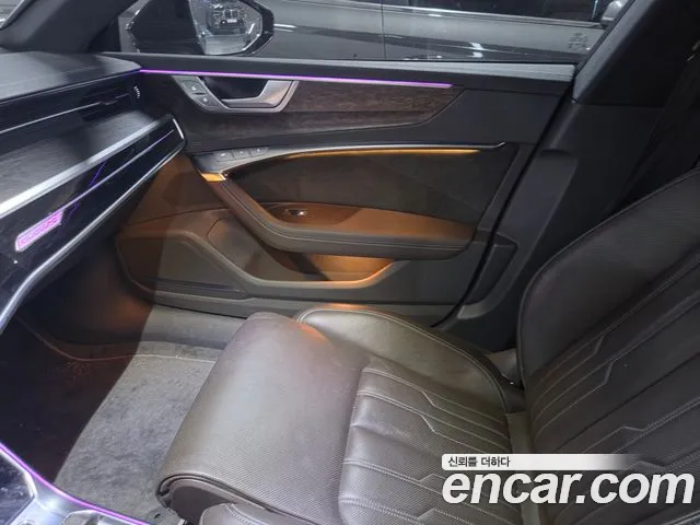 Audi A7 2020 thumb 10