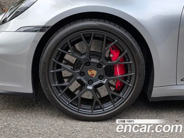 Porsche 911 2025 thumb 5