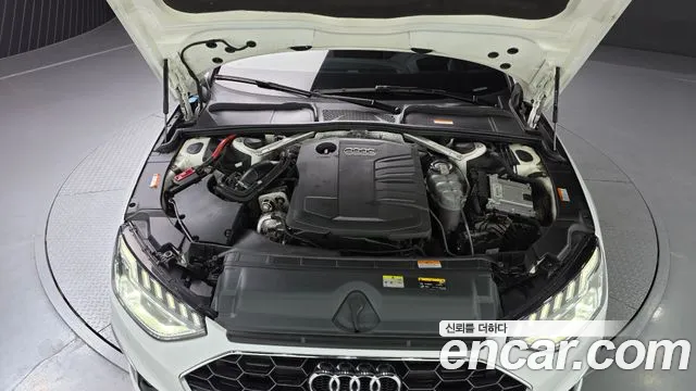 Audi A4 2021 thumb 6
