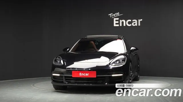 Porsche Panamera 2020 thumb 3