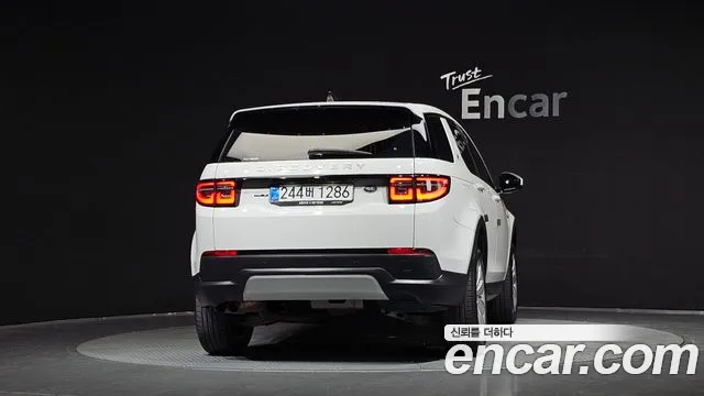 Land Rover Discovery Sport 2020 thumb 3