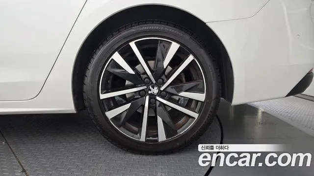 Peugeot 508 2021 thumb 5