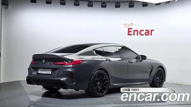 BMW M8 2020 thumb 2