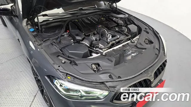 BMW M8 2020 thumb 6