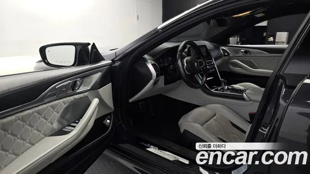 BMW M8 2020 thumb 10