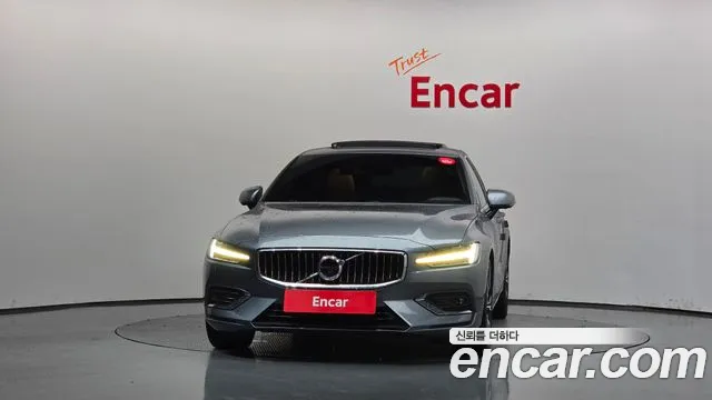 Volvo S60 2020 thumb 3
