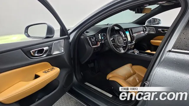 Volvo S60 2020 thumb 10