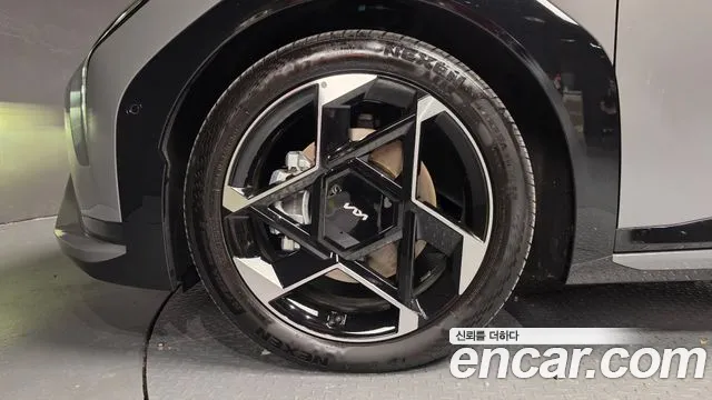 Kia EV4 2026 thumb 4