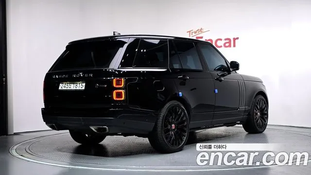 Land Rover Range Rover 2019 thumb 2