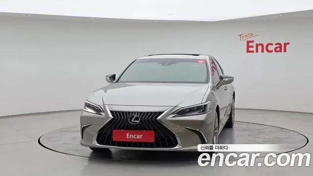 Lexus ES 2024 thumb 3