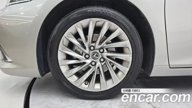 Lexus ES 2024 thumb 5