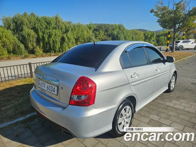 Hyundai Verna 2009 thumb 5