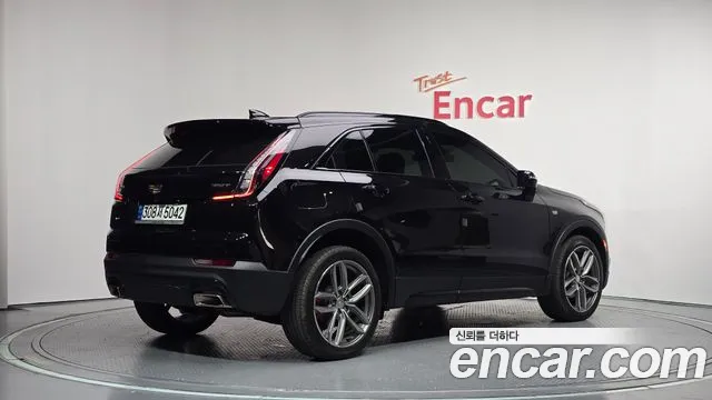 Cadillac XT4 2021 thumb 2