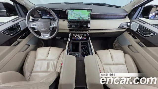 Lincoln Navigator 2022 thumb 7