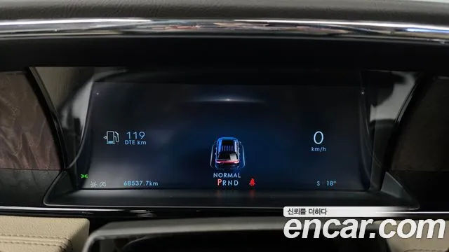 Lincoln Navigator 2022 thumb 8