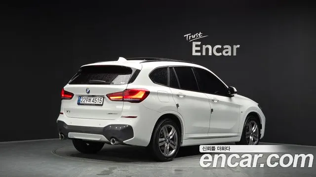 BMW X1 2022 thumb 2