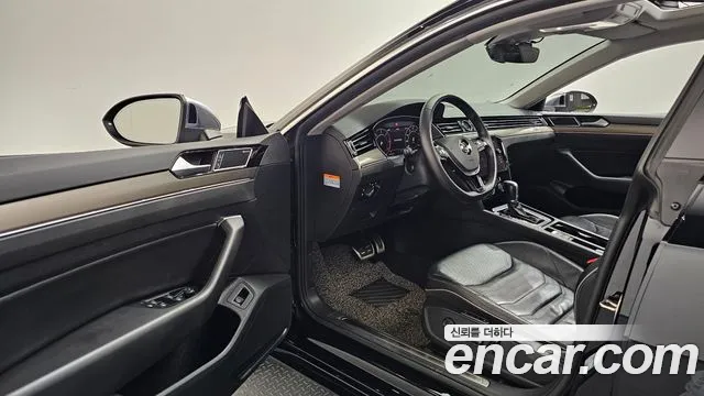 Volkswagen Arteon 2019 thumb 10