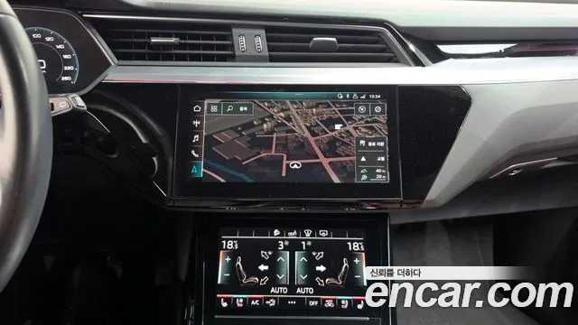 Audi e-tron 2020 thumb 12