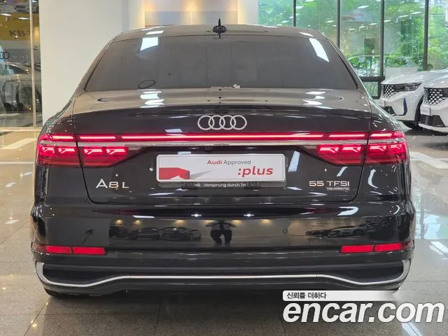 Audi A8 2023 thumb 4