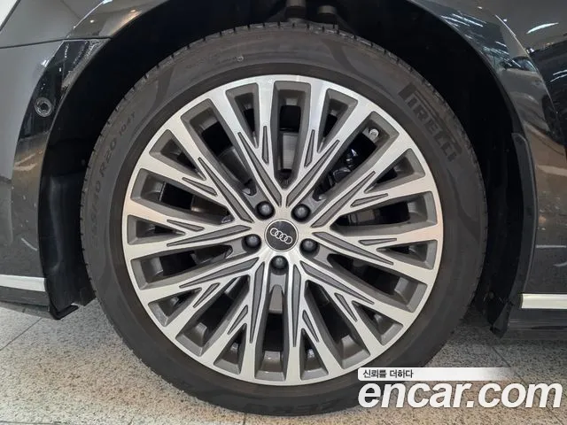 Audi A8 2023 thumb 5