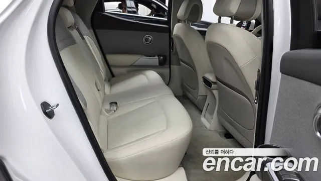 Genesis GV60 2022 thumb 11