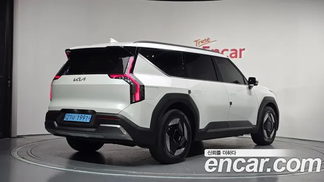 Kia EV9 2023 thumb 2
