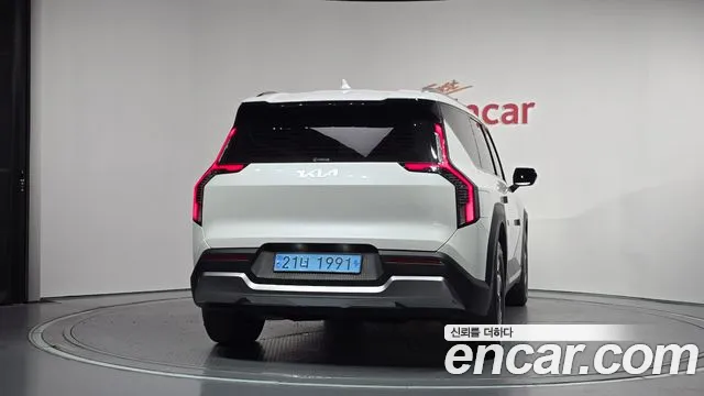 Kia EV9 2023 thumb 4