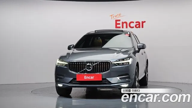 Volvo XC60 2019 thumb 3