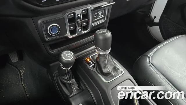 Jeep Wrangler 2022 thumb 9