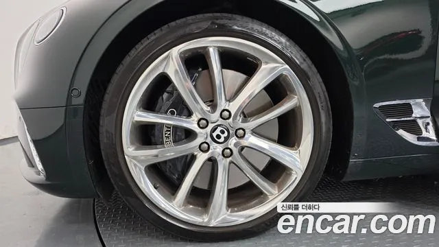 Bentley Continental 2020 thumb 4