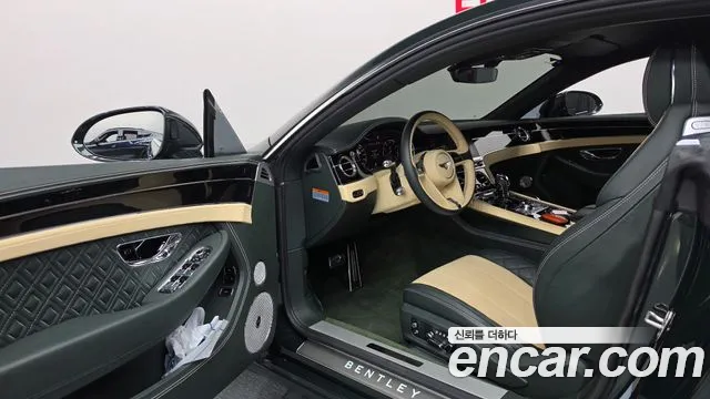 Bentley Continental 2020 thumb 9