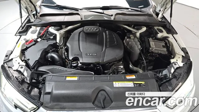 Audi A4 2019 thumb 5