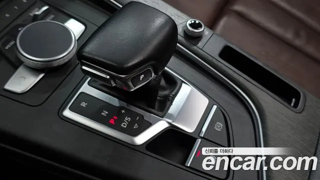 Audi A4 2019 thumb 8
