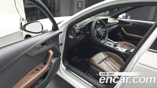 Audi A4 2019 thumb 9