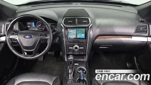Ford Explorer 2019 thumb 6