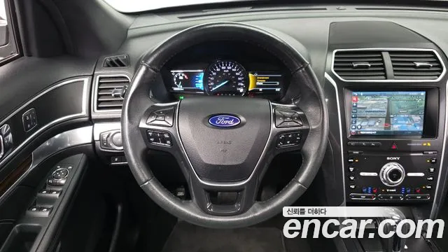 Ford Explorer 2019 thumb 12