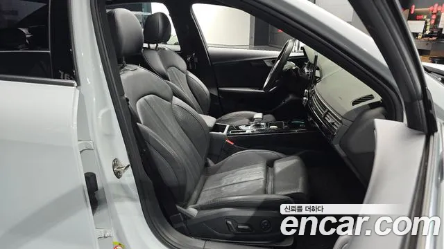 Audi A4 2020 thumb 11