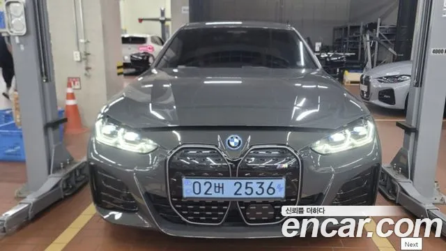 BMW i4 2023 thumb 12