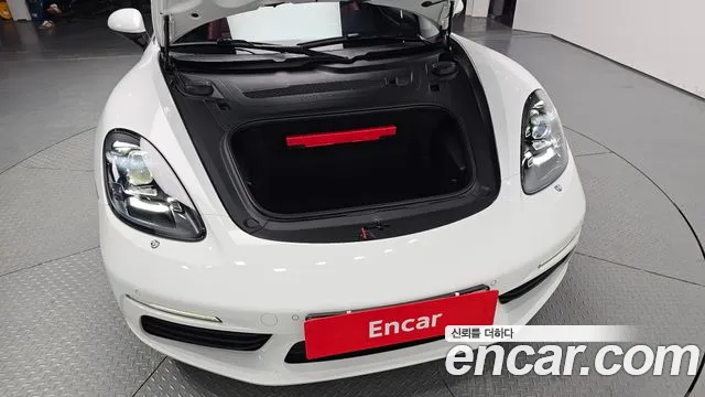 Porsche Cayman 2020 thumb 6