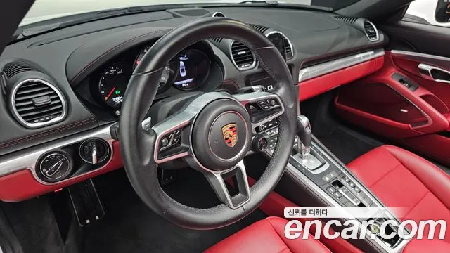 Porsche Cayman 2020 thumb 12