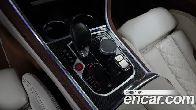 BMW M8 2021 thumb 9