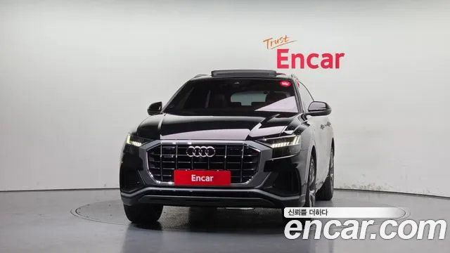 Audi Q8 2021 thumb 3